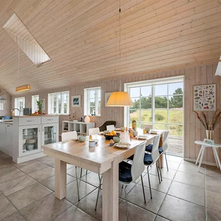 度假居 Helmi - 1-5km From The Sea By Interhome